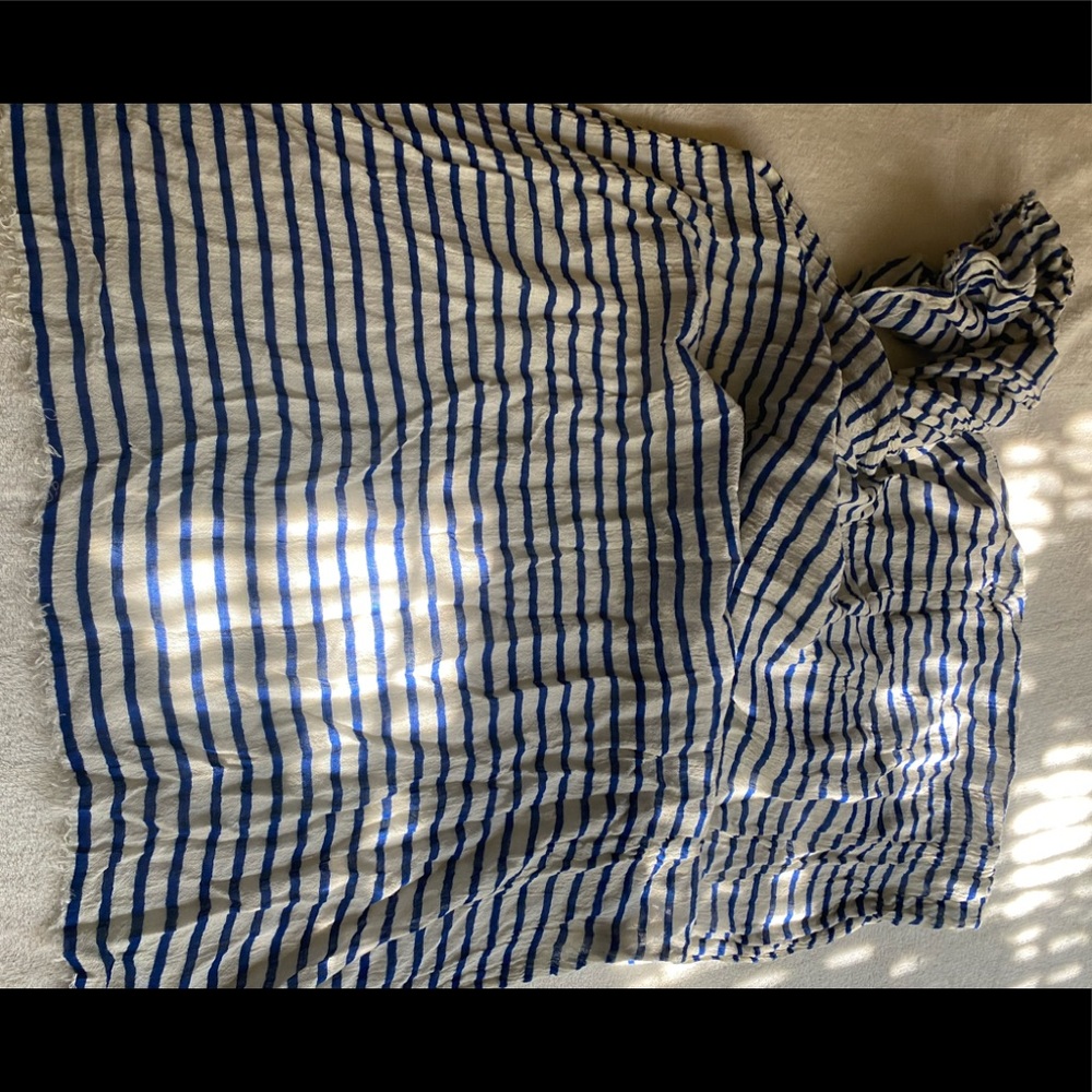 ANN TAYLOR SCARVE 🧣 - Picture 6 of 12